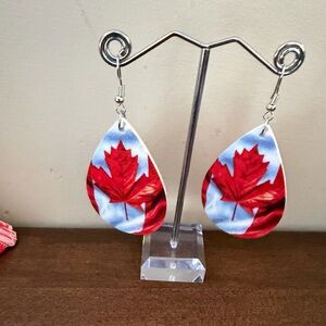 Red Maple Leaf Teardrop Earrings. A great way to celebrate CANADA! ! brand new!